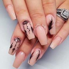 Feather Nail Designs, Dream Catcher Nails, Pretty Nails Glitter, Feather Nail Art, Feather Nails, Broken Nails, Pretty Nail Designs, Pretty Nail Art, Nail Polish Designs