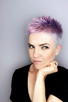 30 Edgy Shag Haircut Ideas For A Wild Style Edgy Shag Haircut, Pixie With Undercut, Pixie Cut Shaved Sides, Shag Haircut Ideas, Spikey Short Hair, Winx Aesthetic, Women's Haircut, Razored Haircuts, Lavender Hair Colors