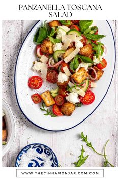 Panzanella toscana salad on a large white enamel serving dish, surrounded by a bowl of salad, salt and rocket leaves. Tuscan Salad, Italian Bread Salad, Fresh Tomato Pasta, Italian Recipes Easy, Bread Salad, Toasted Bread, Pasta Salad Italian, Stale Bread