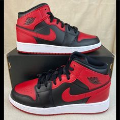 Reposhing This Item I Purchased From @Aaroncortez178. Loved It, But Ready To Rotate For Something New. Questions? Leave A Comment Below! Jordan 1 Mid Banned, Basket Jordan, Jordan 1 Red, Air Jordan Red, Red And Black Outfits, Black Nike Shoes, Black Jordans, Shoes Nike Air, Nike Air Jordan 1 Mid