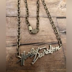 Sterling Silver Authentic Mod Jewelry Harley-Davidson Script Font Necklace. Size 18”. Vintage~Designed Before 2005. Harley Davidson Jewelry, Mod Jewelry, Necklace Size, Script Font, Vintage Necklace, Womens Jewelry Necklace, Vintage Designs, Harley Davidson, Jewelry Necklaces