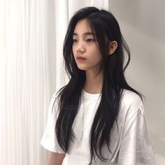 Chahong Hair Long, Korean Shaggy Haircut Long, Long Haircuts Asian, Haircut Asian Women Long Hair, Long Asian Hairstyles Straight, Asian Side Bangs Long Hair, Long Hairstyles Down Straight, Pretty Asian Hair, Wasian Girl Long Hair