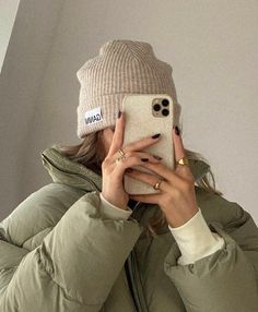 Thug Girl, Winter Mode, Winter Fits, Winter Aesthetic, Winter Clothes, Cute Fits, Green Aesthetic, Looks Style