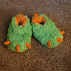 Baby Slippers Monster Themed Orange& Green Worn Once Brand New Monster Inc Slippers, North Face Slippers, Minnetonka Slippers, Monster Slippers, Unicorn Slippers, Baby Llama, Sesame Street Cookie Monster, Baby Uggs, Toddler Slippers