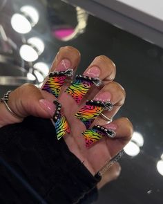 Colorful Nails Long, Medium Duck Nails, Special Occasion Nails, Duck Nail Designs, Form Mirror, Occasion Nails, Nails Colorful, Purple Acrylic Nails, Curved Nails