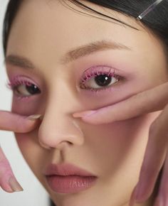 Bright Pink Makeup, Pink Mascara, Mekap Mata, Smink Inspiration, Makeup Mistakes, Dope Makeup, Cute Makeup Looks, Creative Eye Makeup