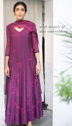 Purple Anarkali, Chanderi Anarkali, Anarkali With Dupatta, Long Frock Designs, Anarkali Kurta, Aari Embroidery, Fashion Tops Blouse, Long Frocks, Indian Fashion Designers