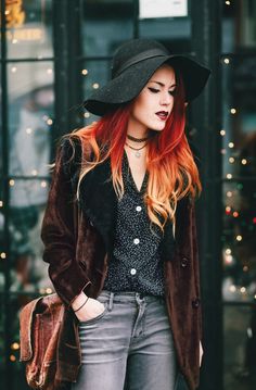 Suede coat, vintage; Le happy Moda Grunge, Luanna Perez, Estilo Hipster, Gray Pants, Suede Coat, Minimal Chic, Soft Grunge, Womens Fashion For Work, Black Hat