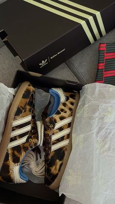 Adidas Cheetah Shoes, Cheetah Adidas, Cheetah Shoes, Adidas Outfit Shoes, Leopard Sneakers, Ooty, Business Outfits Women