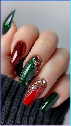 Get ready to sleigh your holiday party with these cute Christmas nail ideas! From festive red and green designs to sparkling snowflakes, these nails will add the perfect touch of holiday cheer to your look. #ChristmasNails #HolidayParty #NailInspo #FestiveFingers #WinterWonderland #NailArt #CuteNails #ChristmasVibes #NailGoals #HolidayGlam Christmas Nail Designs Easy, Art Noel, Holiday Manicure, Christmas Nails Diy, Hot Nail Designs, Christmas Nails Easy, Winter Nails Acrylic, Cute Christmas Nails