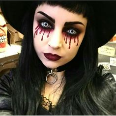 Hallowen Schminke, Creepy Costume, Halloween Makeup Witch, Make Up Diy, Makeup Zombie, Fantasy Make-up, Halloween Makeup Ideas, Dark Halloween, Makeup Hacks Beauty Secrets