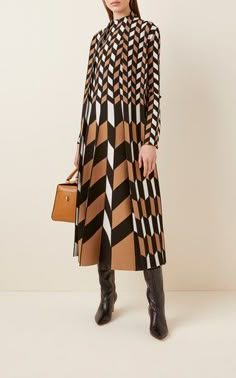 Oscar De La Renta Fashion Collections For Women | Moda Operandi Ladies Coat Design, Knitted Midi Dress, 2020 Style, Knitted Coat, Coat Design, Op Art, Ulla Johnson