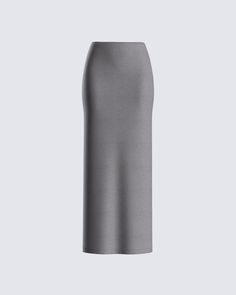 Staple pieces like this grey maxi skirt are an essential 😍 Pairable with anything for a dressed-up, or down look - this skirt gives an effortless vibe to any look 🖤 Maxi Grey Skirt Outfit, Nicolas Russo, Grey Long Skirt, Gray Long Skirt, Grey Maxi Skirt, Grey Skirts, Long Grey Skirt, Skirt Png, Jersey Maxi Skirt