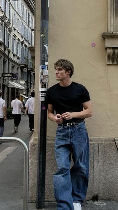 Soft Boy Aesthetic (Guide & Outfits) | Men's Aesthetic Outfits | Soft Boy Aesthetic Style | Cute & Simple Soft Boy Outfits | Soft Boy Aesthetic Style Outfits & Fashion Guide | Soft Men Aesthetic Male Outfits for Summer Winter Spring Fall Autumn Stil Masculin, Baggy Jeans Outfit, Mode Hipster, Classy Outfits Men, Men Stylish Dress