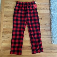 Fleece Pajama Pants, New With Original Tags From Target Matching Family Pajama Collection Men's Size M Red Black Christmas, Pajama Collection, Fleece Pajama Pants, Christmas Plaid, Matching Family Pajamas, Black Christmas, Family Pajamas, M Pants, Plaid Christmas