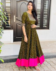 Long Frocks For Women, Hairstyle Bride, Long Frock Designs, Gown Party Wear, Frock For Women, Saree Design, Printed Gowns, Long Frocks, Frocks For Girls