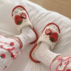 Material: Cotton, Polyester Run small, please review the sizing information Strawberry Slippers, Kawaii Store, House Slide, Linen Slippers, Fluffy Slippers, Comfy Slippers, Bedroom Slippers, Pink Rabbit, Cute Strawberry