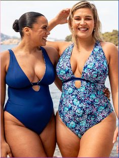 PRODUCT DETAILS Introducing our Curvy Kate's new swim collection- dive into the beautiful vivid underwater tones of Mykonos in the Reversible Plunge One Piece Swimsuit. This swimsuit features a plunging neckline with a keyhole detailing to enhance your waist and contour to the shape of your body. This baby can also be reversed for double the looks with a bold cobalt blue option, so you can pack light this vaycay! One Piece Swimsuit Reversible- beautiful navy blue or a vivid blue underwater print Multiway Swimsuit, Delicate Lingerie, Swimsuit Blue, Summer Style Guide, Plunge Swimsuit, Plunging One Piece Swimsuit, Curvy Kate, Blue Swimsuit, Full Figured