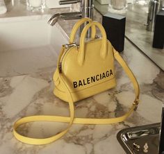 Iphone Bag, Sac Louis Vuitton, Luxury Purses, Balenciaga Bag, Coach Horse And Carriage Tote, Prada Handbags, Givency Antigona Bag, Mellow Yellow, Shoulder Messenger Bag