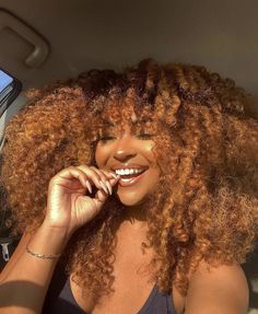 Hair Dye Color Ideas, Cheveux Oranges, Cabello Afro Natural, Honey Brown Hair, Ginger Hair Color, Colored Curly Hair, 10 December