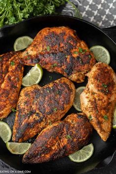 Baked Blackened Chicken, Easy Blackened Chicken, Pan Grilled Chicken, Grilled Chicken Breast Recipes, Grilled Chicken Tenders, Chicken Skillet Recipes, Chicken Skillet