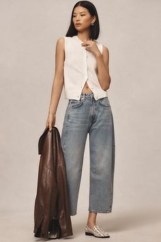 100% cotton Five-pocket styling Front zip Machine wash Imported | Charlie High-Rise Barrel Jeans by rag & bone in Blue, Women's, Size: 30, Cotton at Anthropologie Cropped Barrel Jeans Outfit, Barrel Jeans Outfit Fall, Barrel Jeans Street Style, Barrel Jeans Outfit, Anthropologie Outfits, Saturday Fashion, Cute Date Outfits, Barrel Jeans, Mix Match Outfits