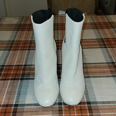 In Good Condition. Has Signs Of Wear Like Scuffs/Scratches And Stains On Them. They Also Have Sole Wear. Slip-On. 3 3/4 Inch Heel. Size Eu 38/ Us 8. Bone Shoes, Bone White, 4 Inch Heels, Rag & Bone, White Leather, Bootie Boots, Bones, 4 Inch, White Black