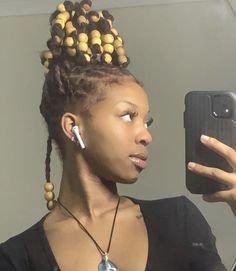 Loc Styles With Beads, Locs 4c Hair, Locs 4c, Marley Locs, Locs Bob, Blonde Instagram, Black Hair Inspiration, Beautiful Dreadlocks