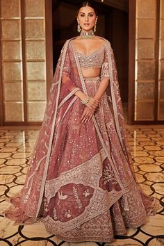 30+ Pink Bridal Lehengas You Need To See Mehendi Lehenga, Orang India, Indian Things, Tara Sutaria