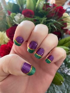 Mardi Gras Inspired Nails, Mardi Gras Manicure, New Orleans Nails Designs, Mardi Gras Nails Ideas, Mardi Gras Nails Design, St Patricks Nail Designs, Mardi Gras Attire, Carnival Nails, Travel Nails