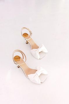 Ivory Women's Sandals with Pointy Heel from Satin, Off white Satin Evening Pumps with Mid Heel and Open Square Toe, Evening and Prom Shoes