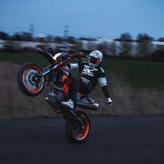 #bikelife #bike #motorcycle #bikelover #racing Youtube Sensation, Goggles, High Performance, Horses