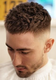 High And Tight Haircut, Trendy We Fryzurach, Short Spiky Hairstyles, Short Haircut Styles, Men's Short Hair, Spiky Hair, Faded Hair, Men Haircut Styles