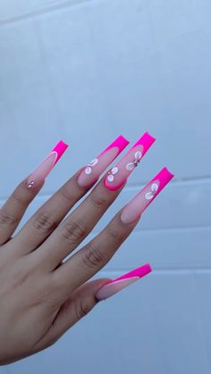 Hello Kitty Nails, Pretty Nail Art Designs, Pretty Nail Art, Silver Nails, Fancy Nails, Dope Nails, Nail Games, Cute Acrylic Nails, Stylish Nails