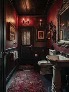 Dark and Vintage Bathroom Style Dark Academia Bathroom, Classic Powder Room, Gothic Bathroom Ideas, Gothic Bathroom, Dark Bathroom Ideas, Eclectic Bathroom, Victorian Bathroom