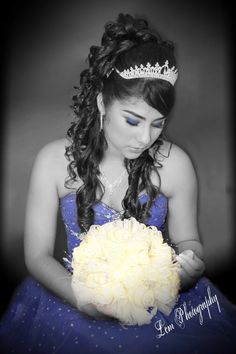 Quinceañera pose for a photo Beauty And The Beast Quince, Pose For A Photo, Hairstyles With Crown