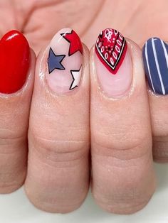 4th Of July Swirl Nails, 4th Of July Nail Designs Fireworks, 4th Of July Nail Art, Horse Shoe Nails