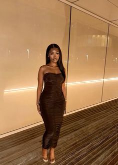 Dress For Birthday Party Women Outfit Ideas Long Sleeve, Birthday Dinner Fits Black Women, Brown Outfits For Black Women Birthday, Brown Dinner Outfits Black Women, Brown Dinner Outfit, Birthday Dinner Black Women, Brown Dress Black Women, 20 Birthday Outfit Ideas, Brown Birthday Dress