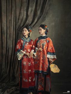 Qing Dynasty Fashion, Qing Dynasty Clothing, Chinese Dynasties, Chinese Traditional Costume, China Dress, Ancient China, Chinese Dress, Qing Dynasty, Traditional Clothing