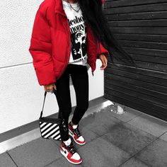 Blvckd0pe Outfit, Jordan Outfits Womens, Look Hip Hop, Outfits With Jordan 1s Fashion Styles, Air Jordan 1 Outfit Women, Women's Streetwear Fashion, Jordan 1 Outfit Women, Jordan Outfit, Jordan Outfits