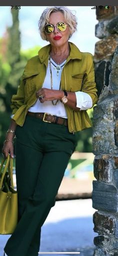 Funky Middle Aged Fashion, Older Woman Fashion, 50 Year Old Women Fashion, Older Woman Outfit, Mid Fashion, 40 Year Old Womens Fashion, Hippy Fashion, Androgynous Women, Clothes Pants