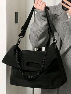 Classic Solid Color Bags Accessories Crossbody Bags BLACK-One_size Work Bag Aesthetic, Casual Work Bag, Classic Crossbody Bag, Nylon Crossbody Bag, Winter Typ, Bag Aesthetic, Rope Bag, Nylon Tote Bags, Girls Handbags