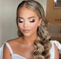 Western Wedding Makeup Brides, Western Bride Makeup, Glam Bride Makeup Blue Eyes, Bridal Makeup For Green Eyes Blonde Hair Wedding, Prom Makeup For Blue Eyes Blonde Hair, Wedding Day Makeup For Bride Natural, Blonde Bridesmaid Hair, Bridal Make Up Blue Eyes, Wedding Day Makeup For Bride Blue Eyes