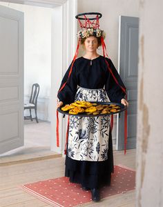 St. Lucia (Swedish traditional yuletide costume) St Lucia Day, Folklore Fashion, Swedish Traditions, Swedish Christmas, Saint Lucia, Hair Girls, Nordic Christmas, Folk Dresses, Santa Lucia