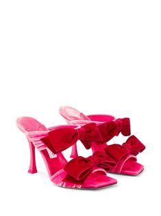 Jimmy Choo Flaca 100mm Velvet Mules - Farfetch Velvet Mules, Bow High Heels, Rita Moreno, Velvet Sandals, High Heel Mules, Heeled Mules Sandals, Mule Sandals, Carrie Bradshaw, Jimmy Choo Shoes