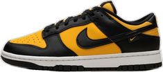 Nike Noir, Gold Sneakers, Nike Gold, Fashion Shoes Sneakers, Pink Nikes, Gold Shoes, Yellow And Black, Nike Dunk Low, Jordans For Men