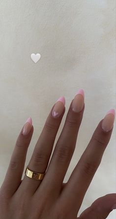 Almond Nails Pink, Pink Tip Nails, Pink French Nails, Valentine Nail, Baby Pink Nails, Formal Nails, Summery Nails, French Tip Acrylic Nails, Pink French