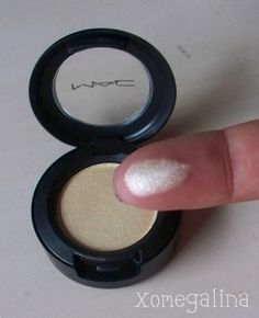 Good to know...MAC-Nylon is the best browbone highlighter. I highlight my brow bones and inner corners of my eyes every time I put on makeup even if I'm going really light and not doing eyeshadow or anything. It's a totally effortless way to open up your eyes. Good To Know, Mac Makeup, Kiss Makeup, Halloween Make, Hair Skin, My Eyes