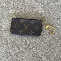 Louis Vuitton Key Pouch Gently Used. No Box Louis Vuitton Key Pouch, Key Pouch, Louis Vuitton Brown, Louis Vuitton Accessories, Key Card Holder, Card Holders, Louis Vuitton, Pouch, Women Accessories