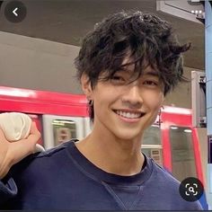 Textured Messy Hair Men, Mens Messy Hair, Messy Hair Guys, Short Straight Hairstyles Men, Dark Hair Boy, Messy Hair Men, Muka Lelaki, Wavy Hair Men, Hair Inspiration Short